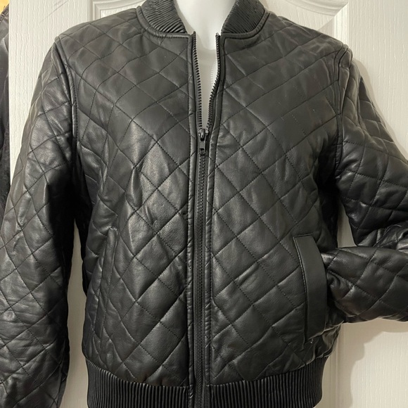 Silent + Noise - Picture 3 of 5